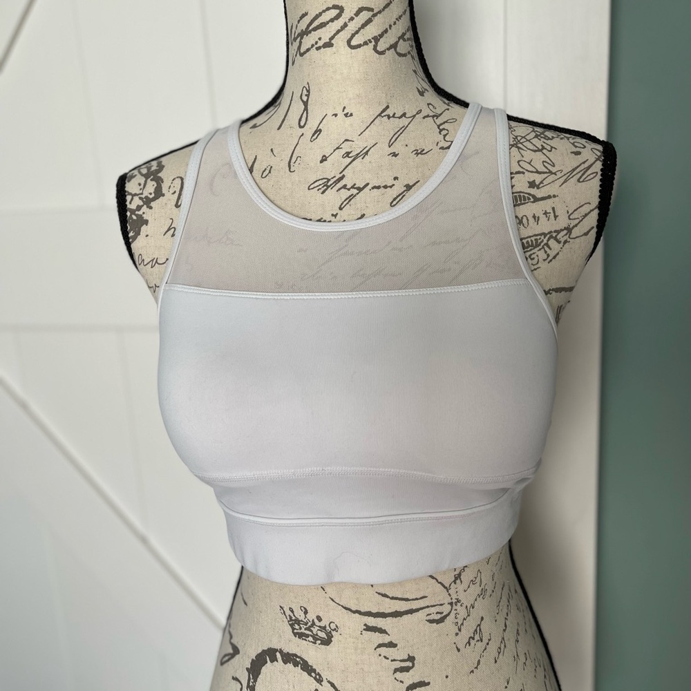 ZYIA All Star Sports Bra size M